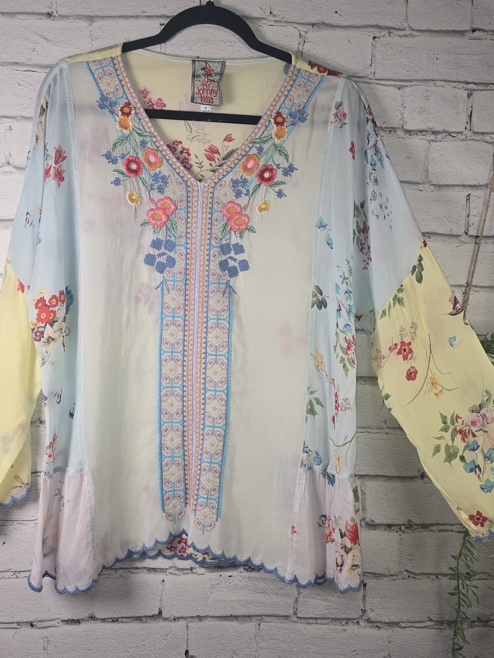 JOHNNY WAS VERVAINE BLOUSE BOHO FLORAL V-NECK PASTEL PATCHWORK WOMENS SMALL